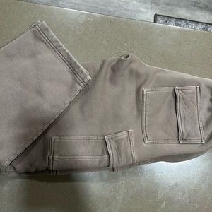 ARITZIA TNA CARGO SWEATPANTS